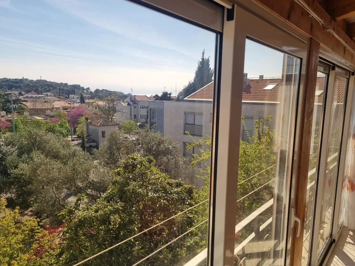 Greenview Apartment With Parking Rovinj